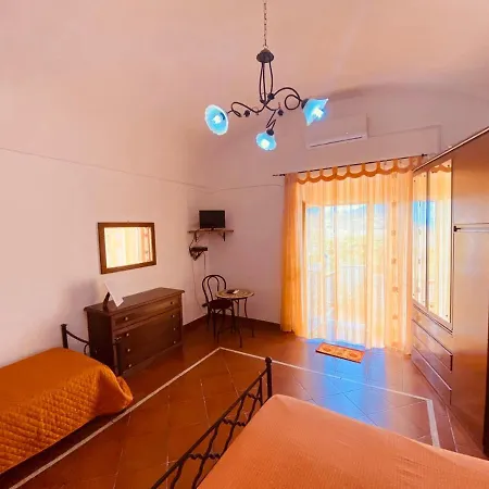 Casa Ninetta - Immobilevante アパート *