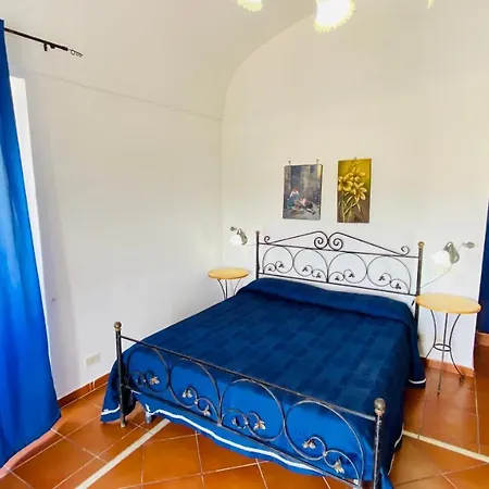Casa Ninetta - Immobilevante Apartment Ponza