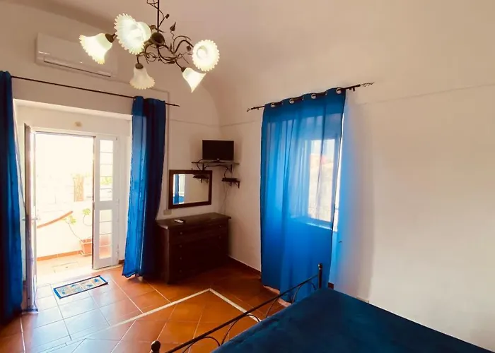 Apartment Casa Ninetta - Immobilevante Ponza